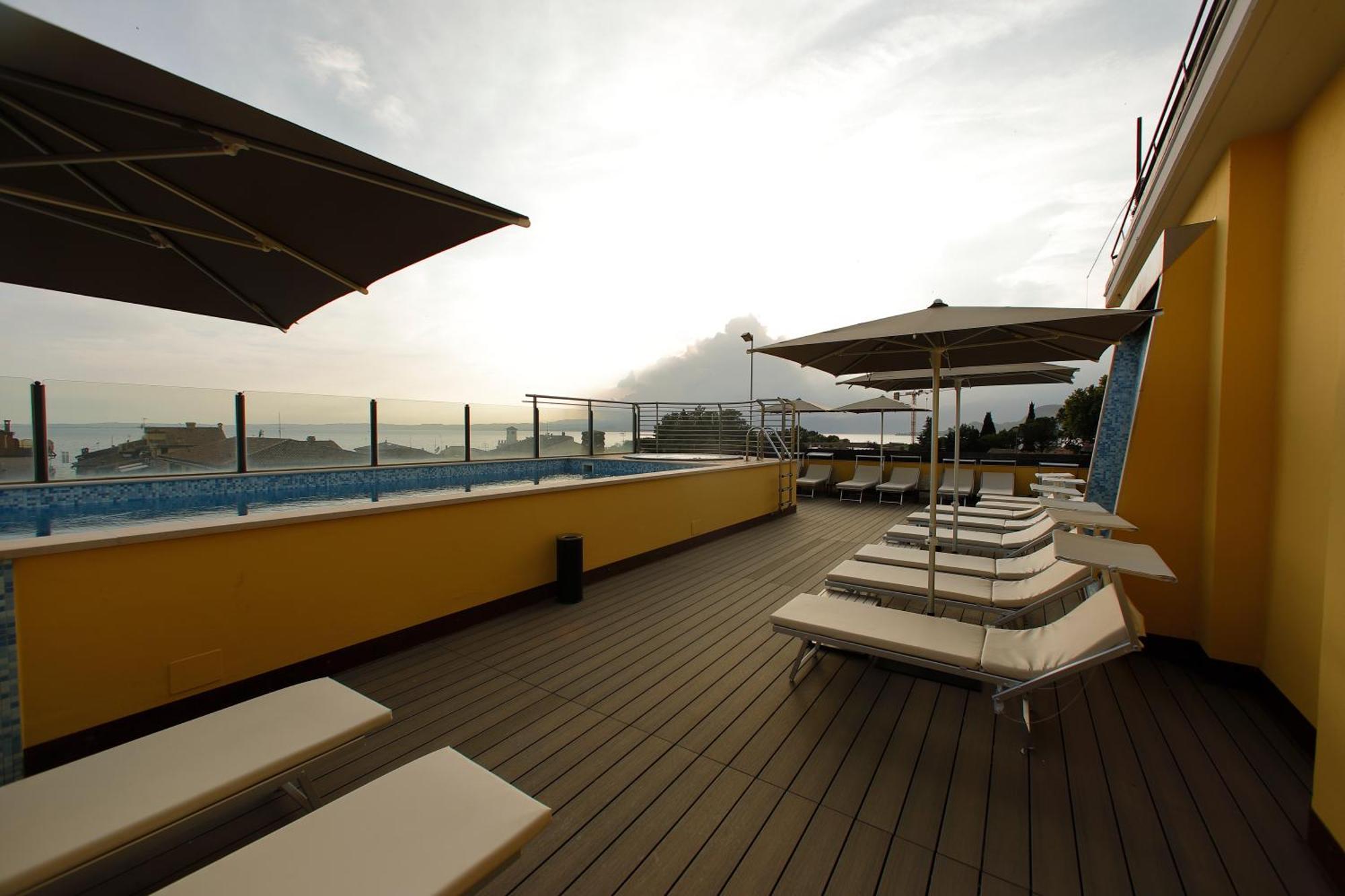 Hotel Namia By Dori Bardolino Ngoại thất bức ảnh