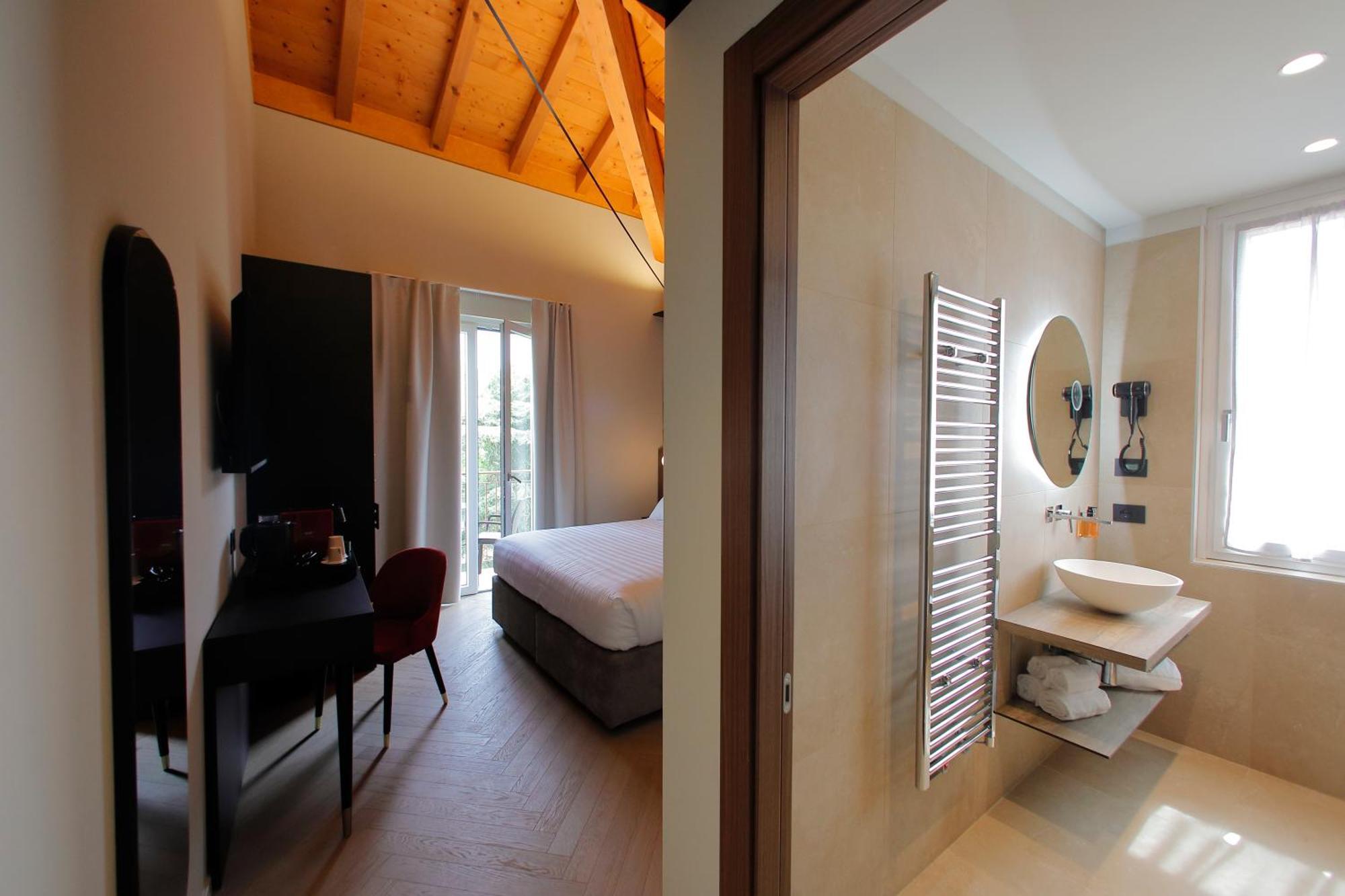Hotel Namia By Dori Bardolino Ngoại thất bức ảnh